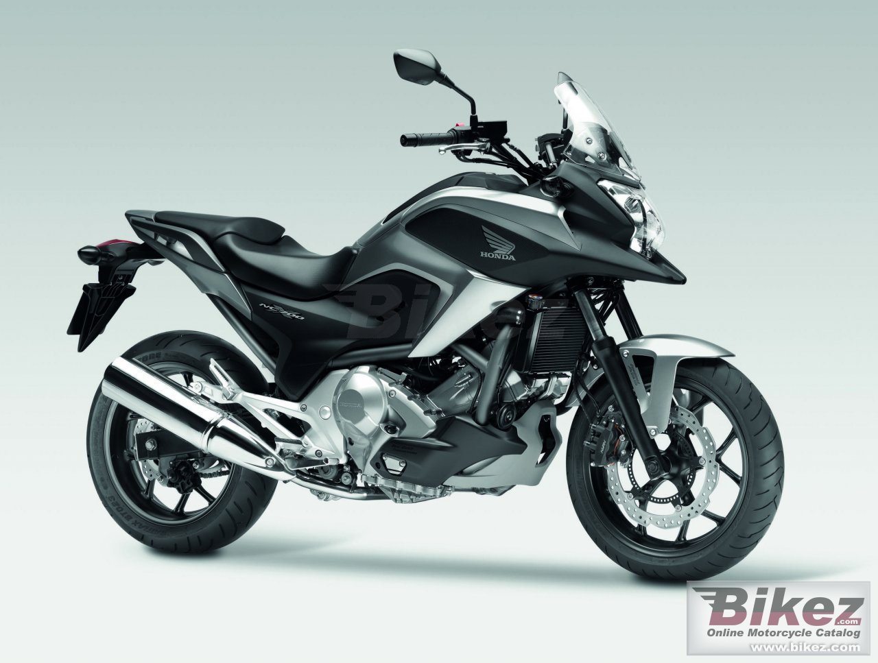 Big Honda nc700x picture and wallpaper from Bikez.com